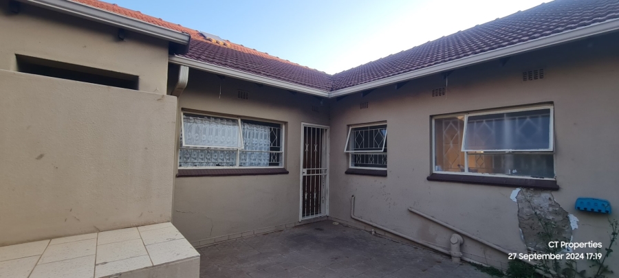 5 Bedroom Property for Sale in Symhurst Gauteng