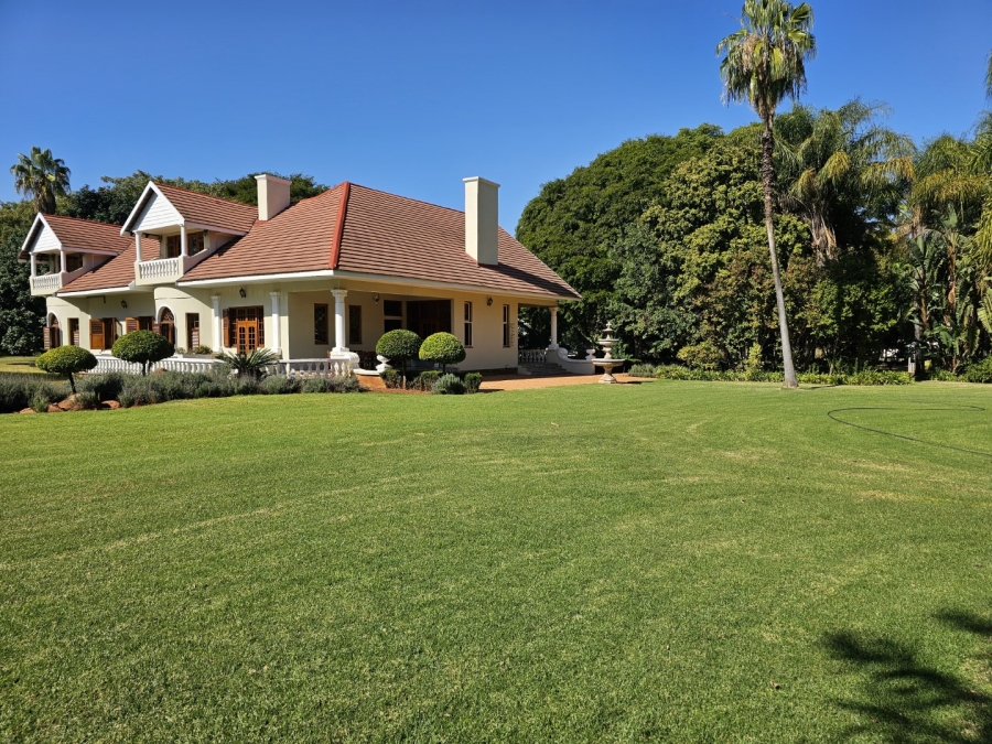 7 Bedroom Property for Sale in Wonderboom AH Gauteng