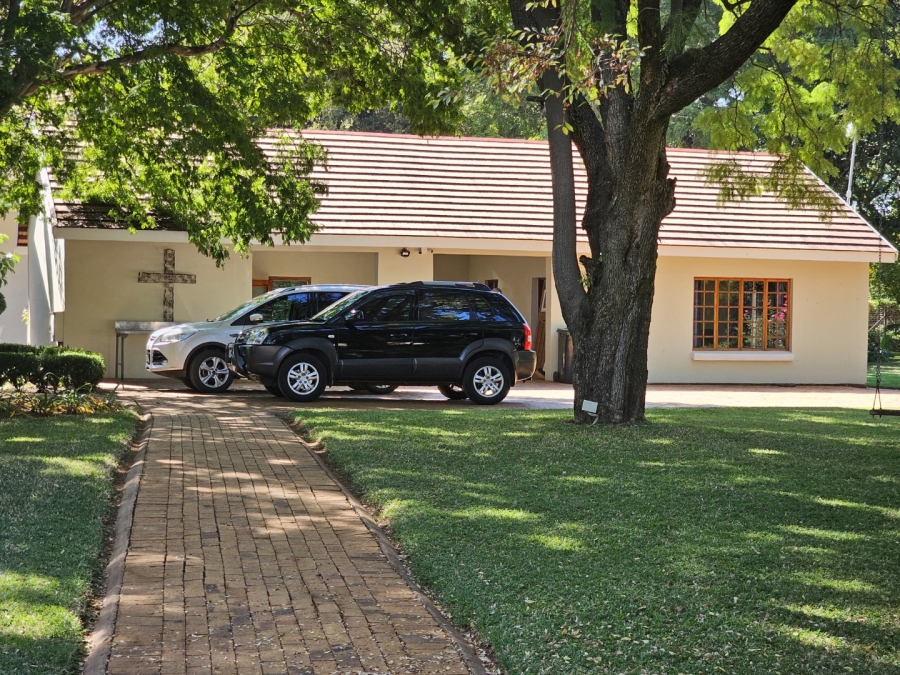 7 Bedroom Property for Sale in Wonderboom AH Gauteng