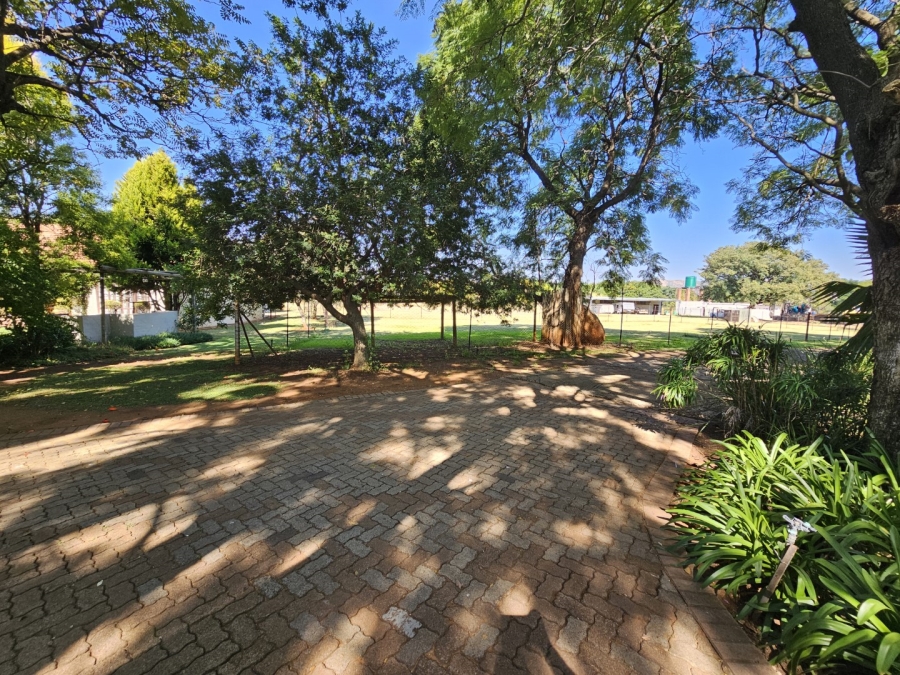 7 Bedroom Property for Sale in Wonderboom AH Gauteng