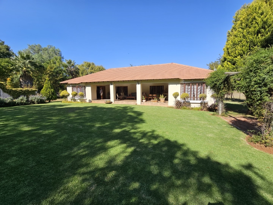 7 Bedroom Property for Sale in Wonderboom AH Gauteng