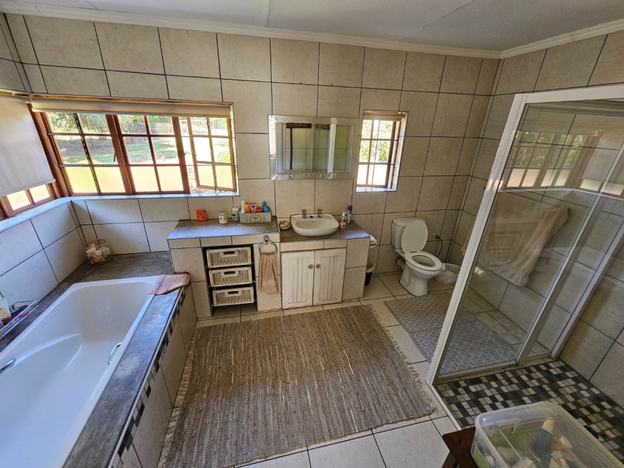 7 Bedroom Property for Sale in Wonderboom AH Gauteng