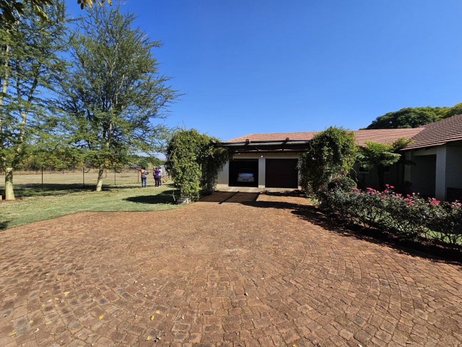 7 Bedroom Property for Sale in Wonderboom AH Gauteng