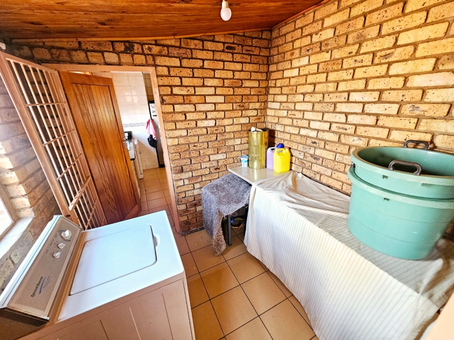 4 Bedroom Property for Sale in Erasmia Gauteng