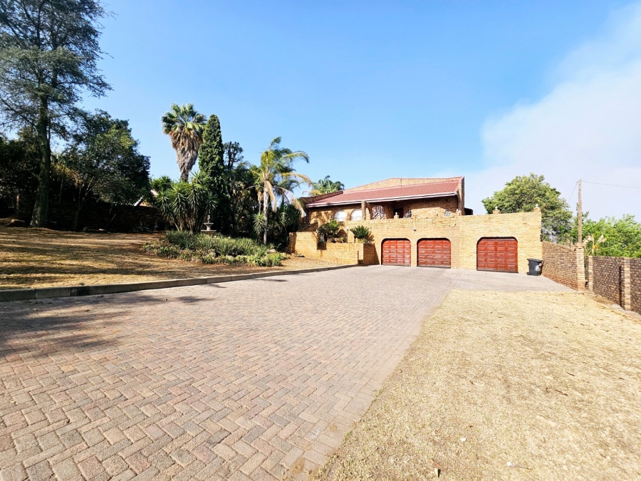 4 Bedroom Property for Sale in Erasmia Gauteng