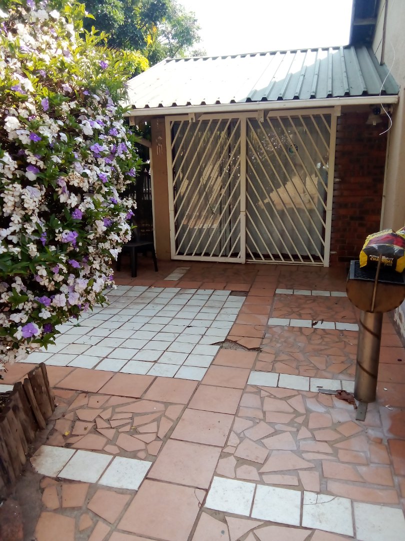 3 Bedroom Property for Sale in Sophiatown Gauteng