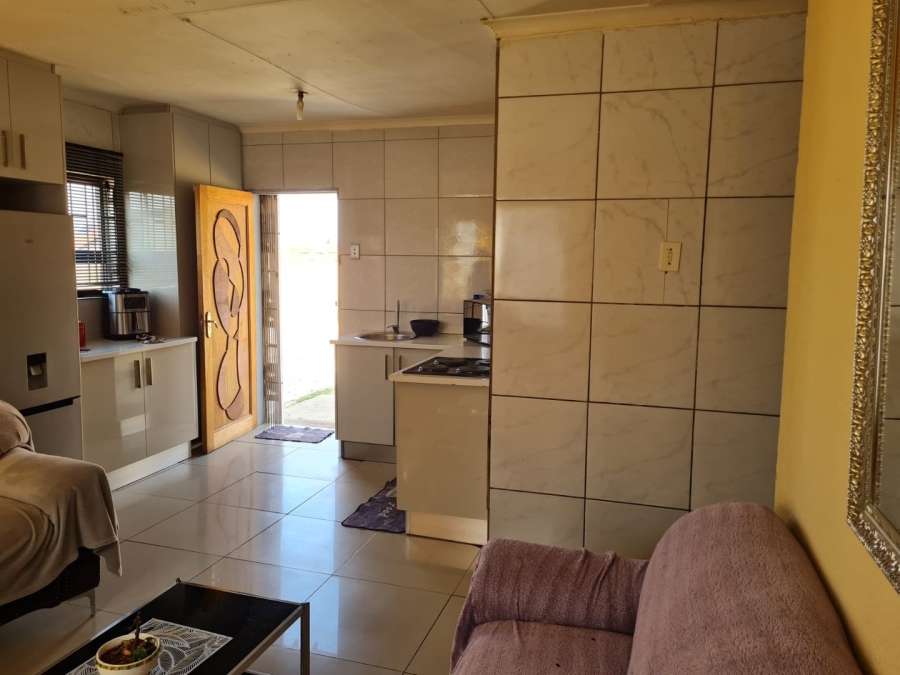 5 Bedroom Property for Sale in Lenasia South Gauteng