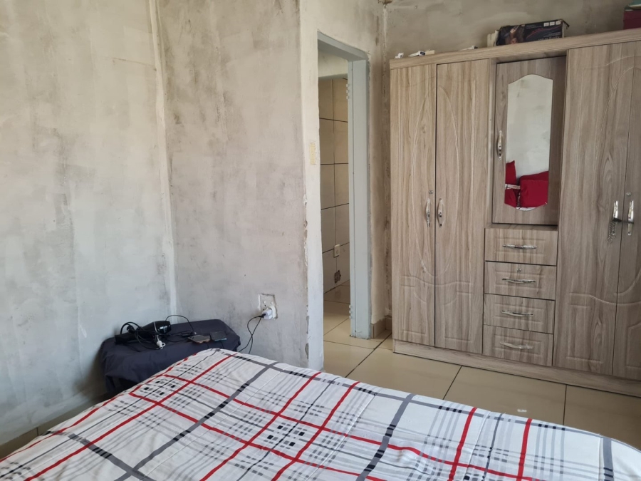 5 Bedroom Property for Sale in Lenasia South Gauteng