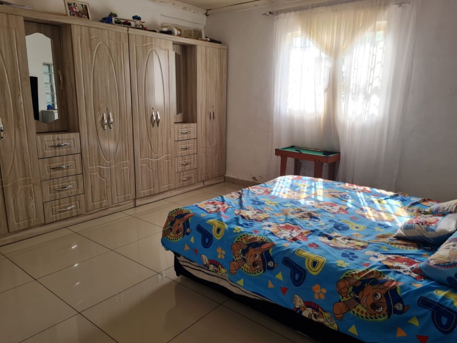 To Let 5 Bedroom Property for Rent in Lenasia South Gauteng