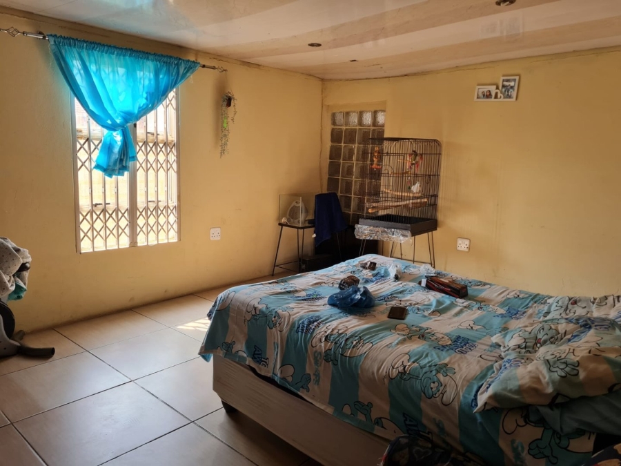 To Let 5 Bedroom Property for Rent in Lenasia South Gauteng