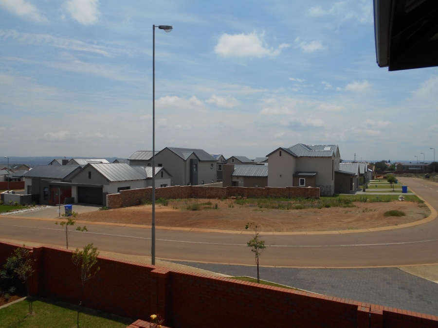 To Let 3 Bedroom Property for Rent in Louwlardia Gauteng