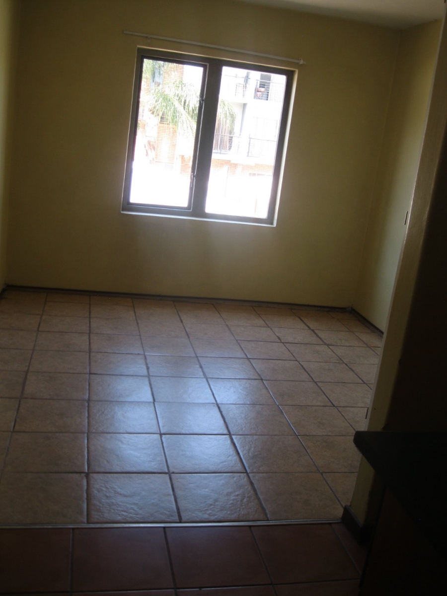 To Let 1 Bedroom Property for Rent in Riviera Gauteng