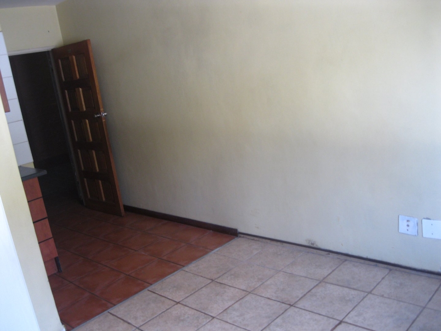 To Let 1 Bedroom Property for Rent in Riviera Gauteng