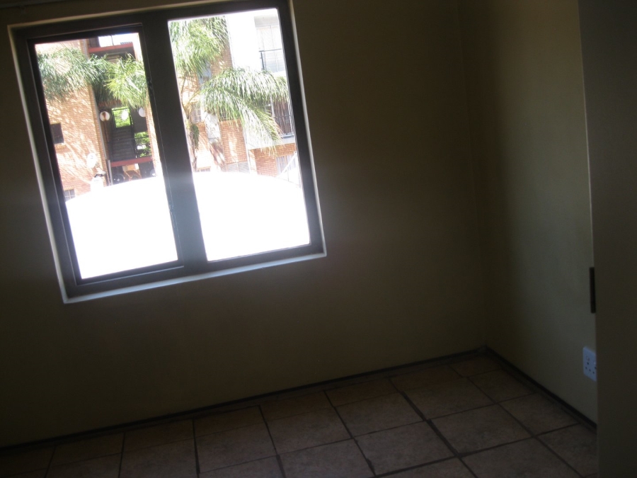 To Let 1 Bedroom Property for Rent in Riviera Gauteng