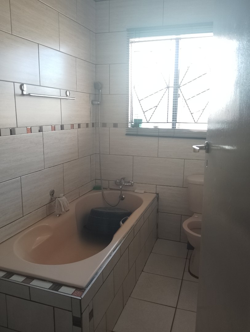 3 Bedroom Property for Sale in Lotus Gardens Gauteng