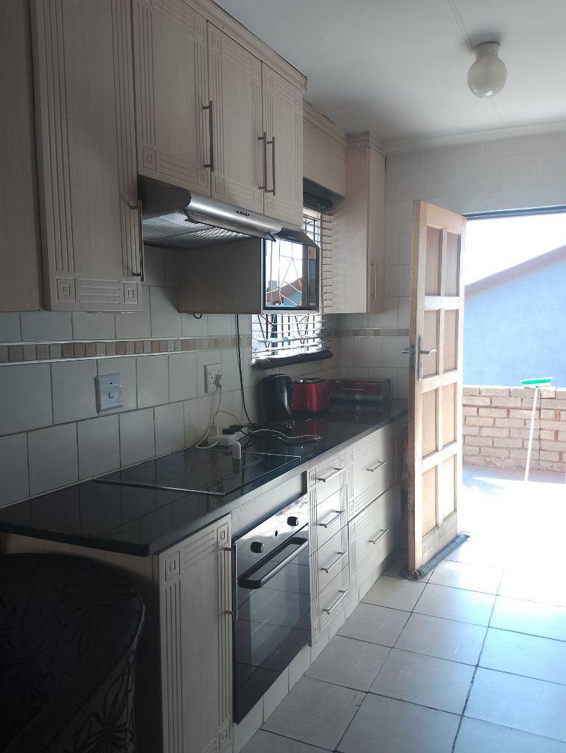 3 Bedroom Property for Sale in Lotus Gardens Gauteng