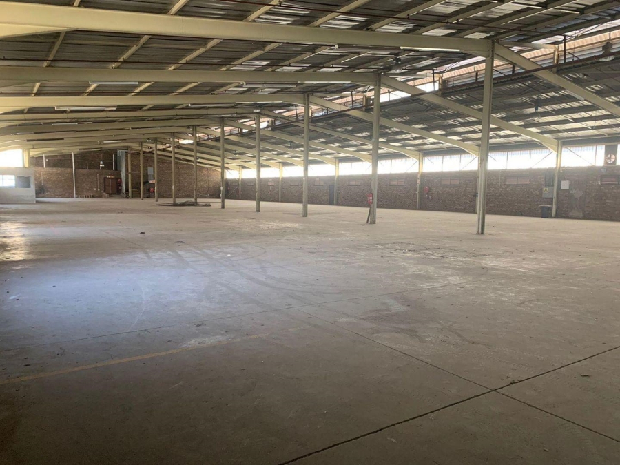 To Let commercial Property for Rent in Eastgate Gauteng