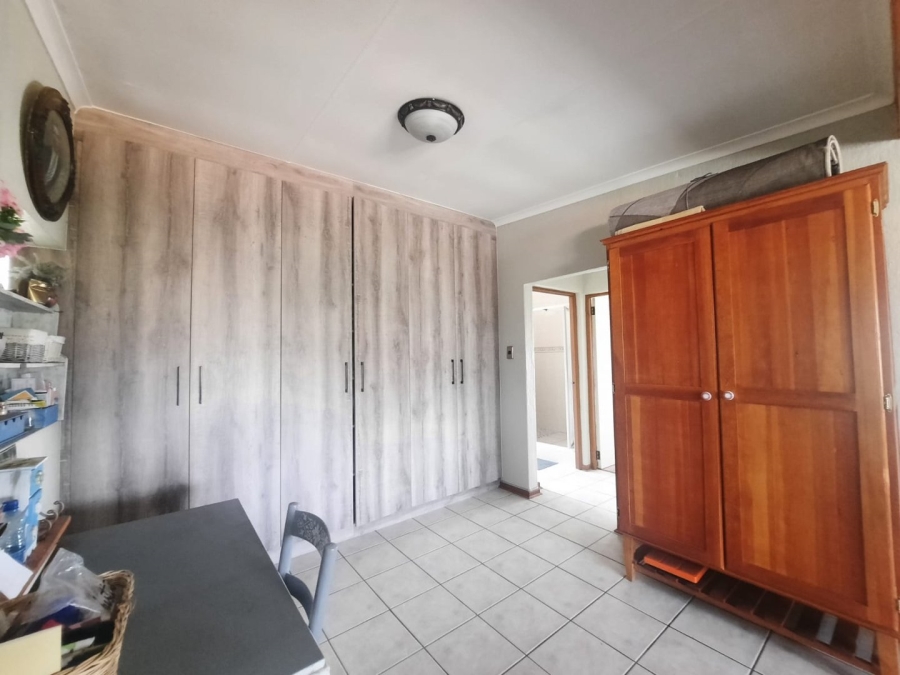 2 Bedroom Property for Sale in Rant En Dal Gauteng