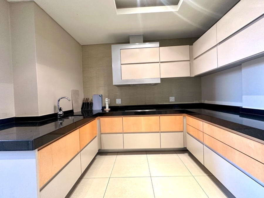 2 Bedroom Property for Sale in Sandton Central Gauteng