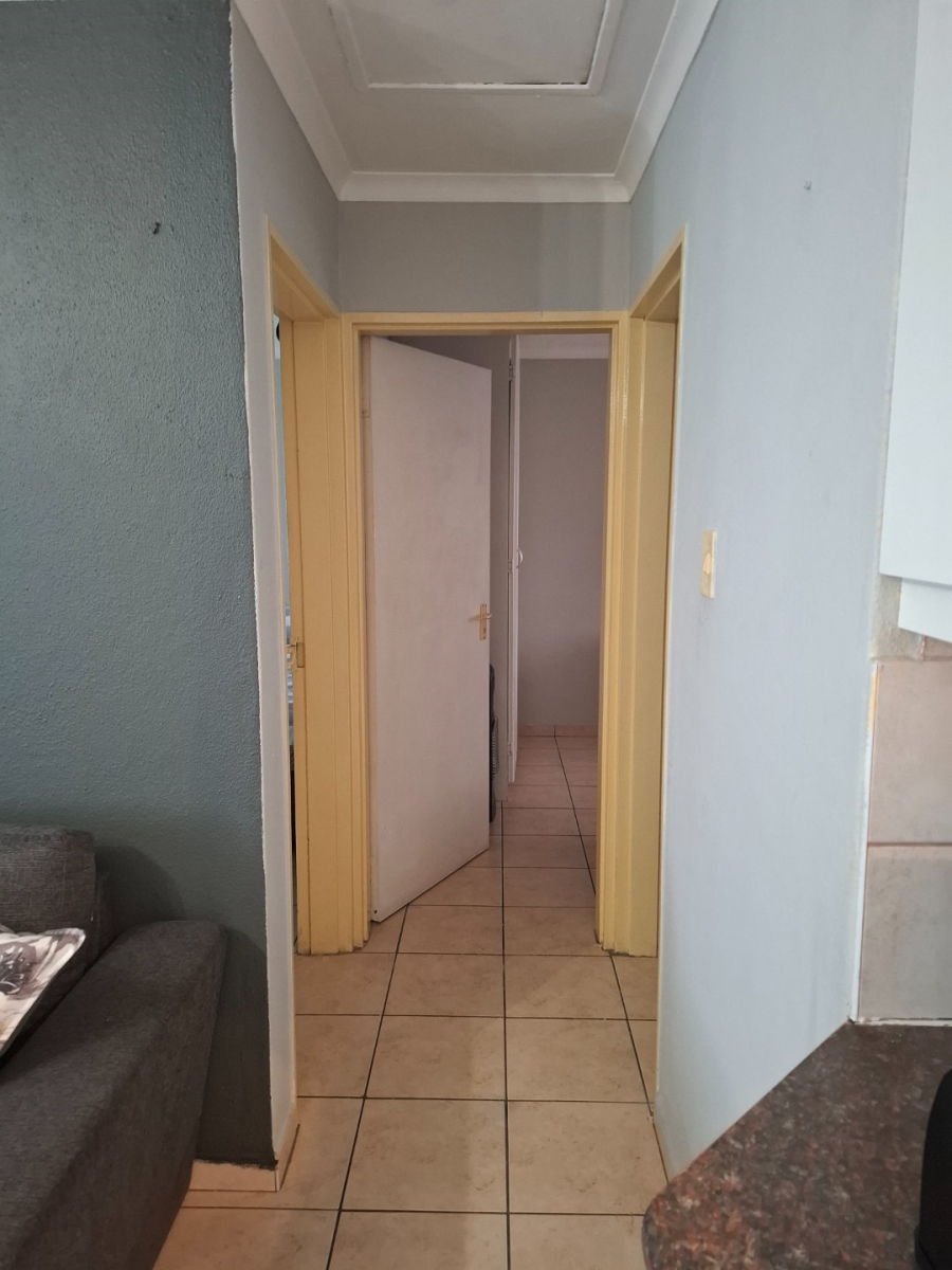 To Let 2 Bedroom Property for Rent in Groenkloof Gauteng