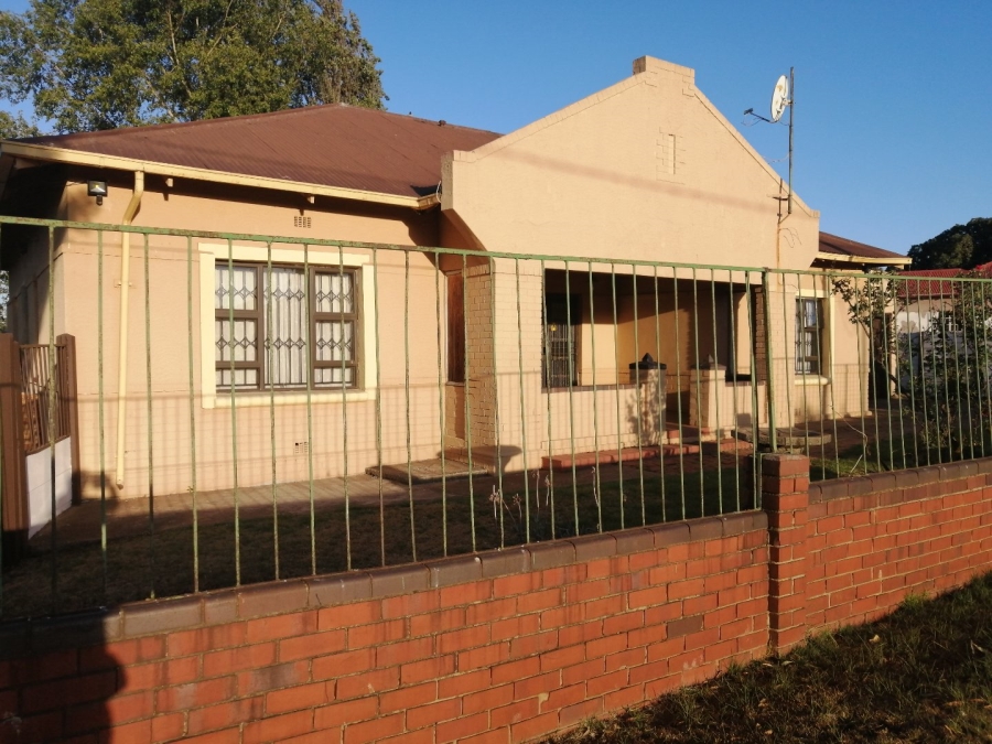 3 Bedroom Property for Sale in Selection Park Gauteng