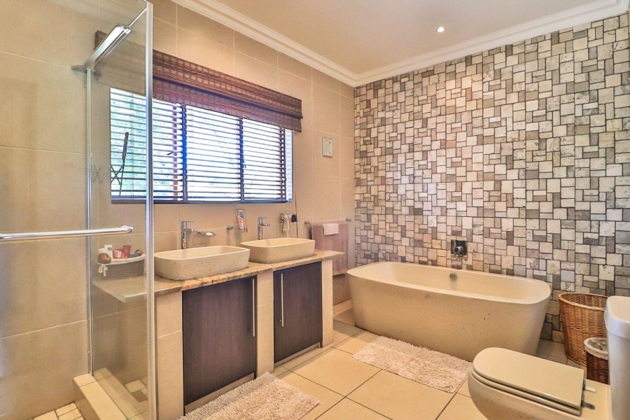 3 Bedroom Property for Sale in Hartzenbergfontein Gauteng