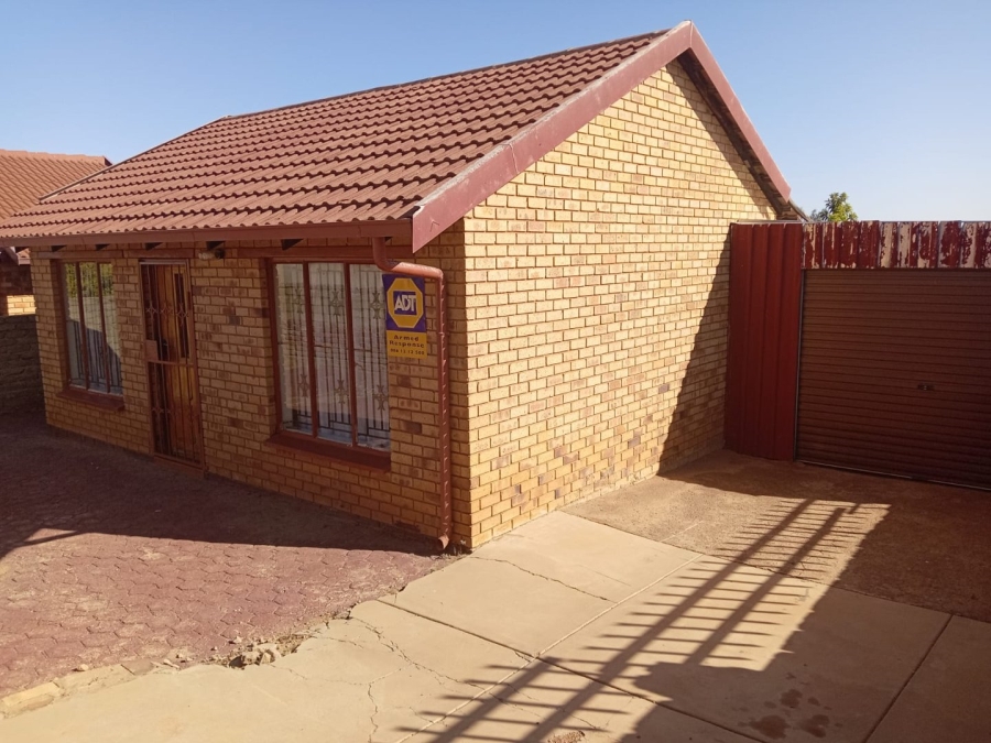 2 Bedroom Property for Sale in Soshanguve WW Gauteng