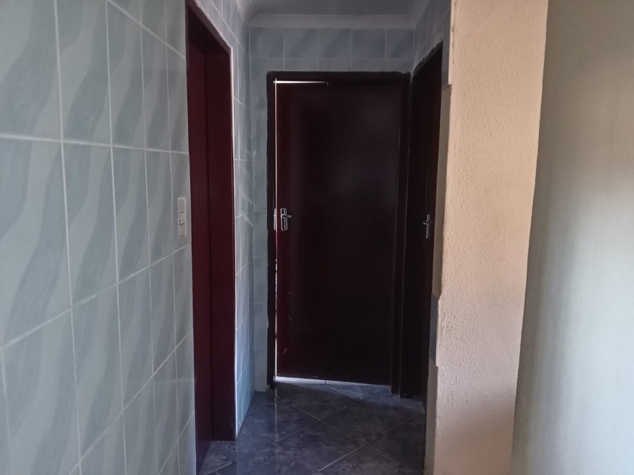 2 Bedroom Property for Sale in Soshanguve WW Gauteng