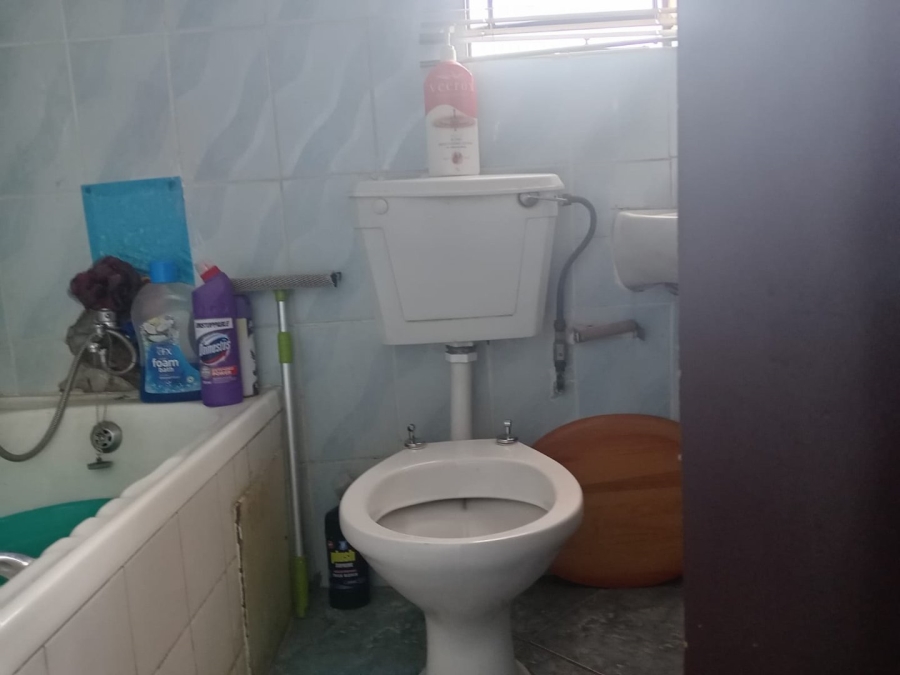 2 Bedroom Property for Sale in Soshanguve WW Gauteng