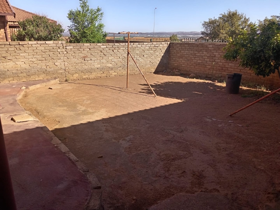 2 Bedroom Property for Sale in Soshanguve WW Gauteng