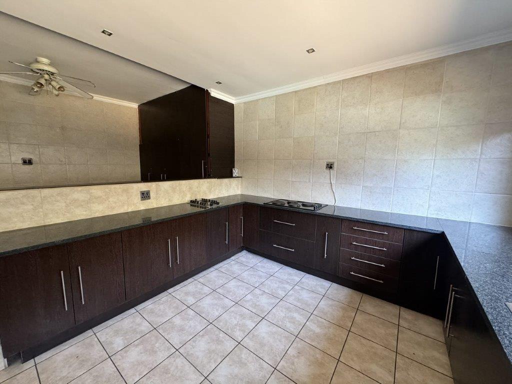 4 Bedroom Property for Sale in Verwoerdpark Gauteng