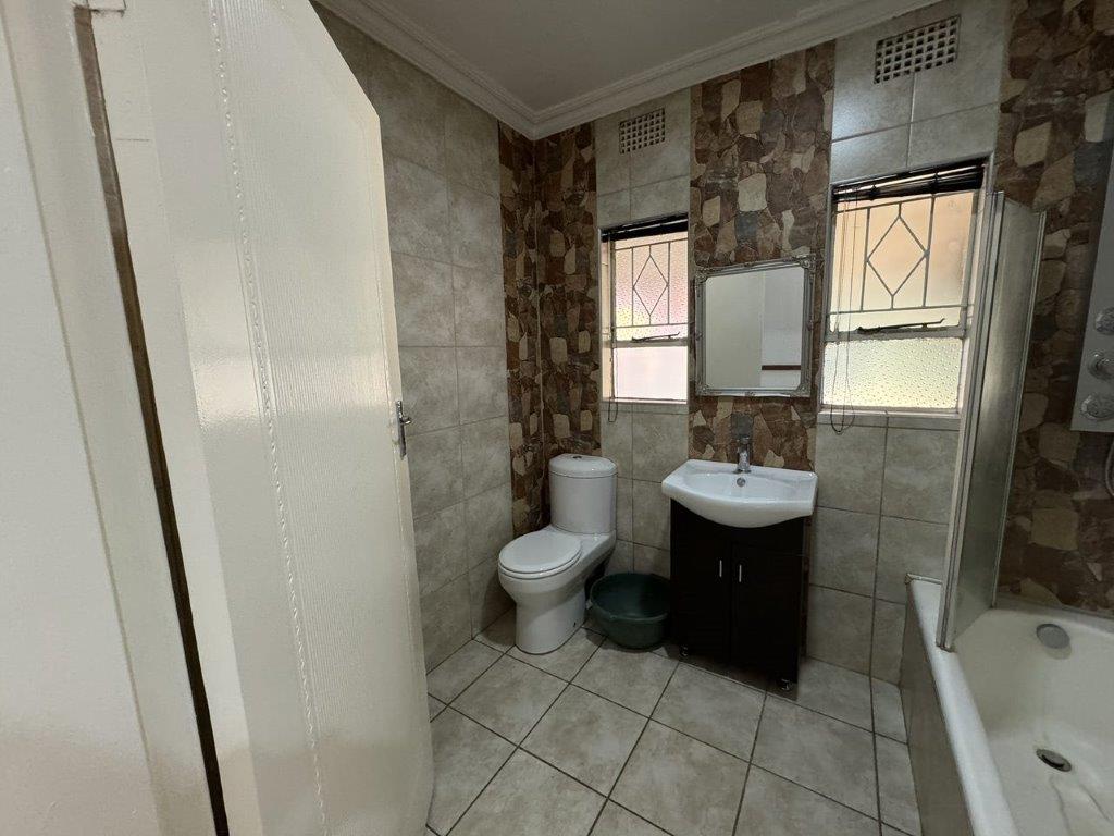 4 Bedroom Property for Sale in Verwoerdpark Gauteng