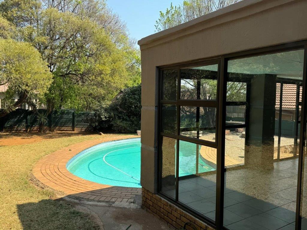 4 Bedroom Property for Sale in Verwoerdpark Gauteng