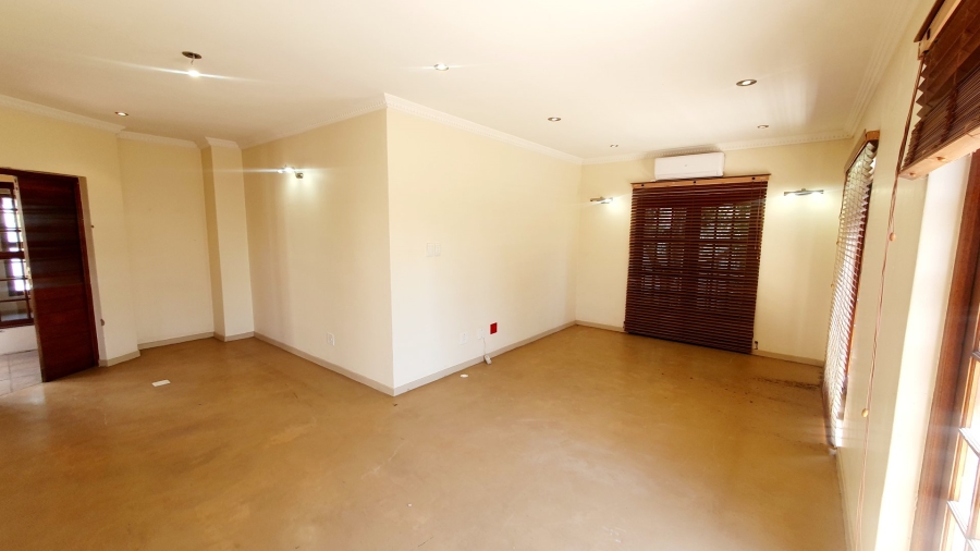 5 Bedroom Property for Sale in Waterkloof Park Gauteng