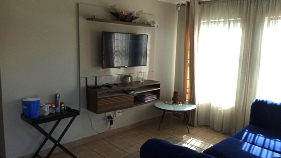 3 Bedroom Property for Sale in Olievenhoutbosch Gauteng