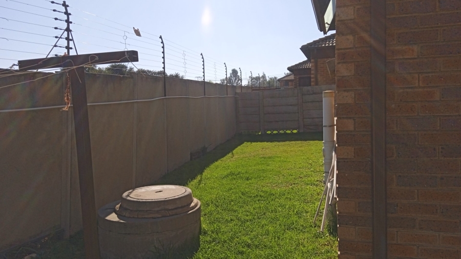 3 Bedroom Property for Sale in Olievenhoutbosch Gauteng