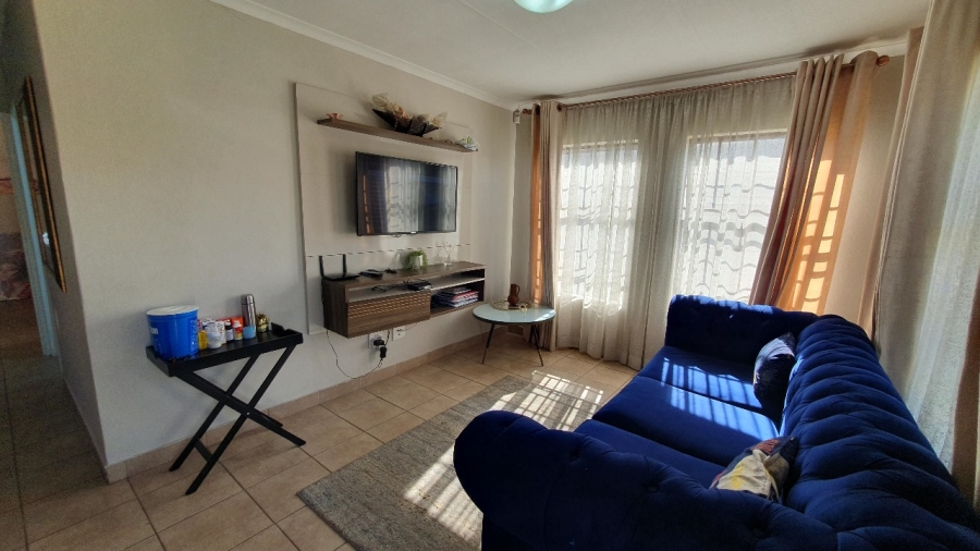 3 Bedroom Property for Sale in Olievenhoutbosch Gauteng