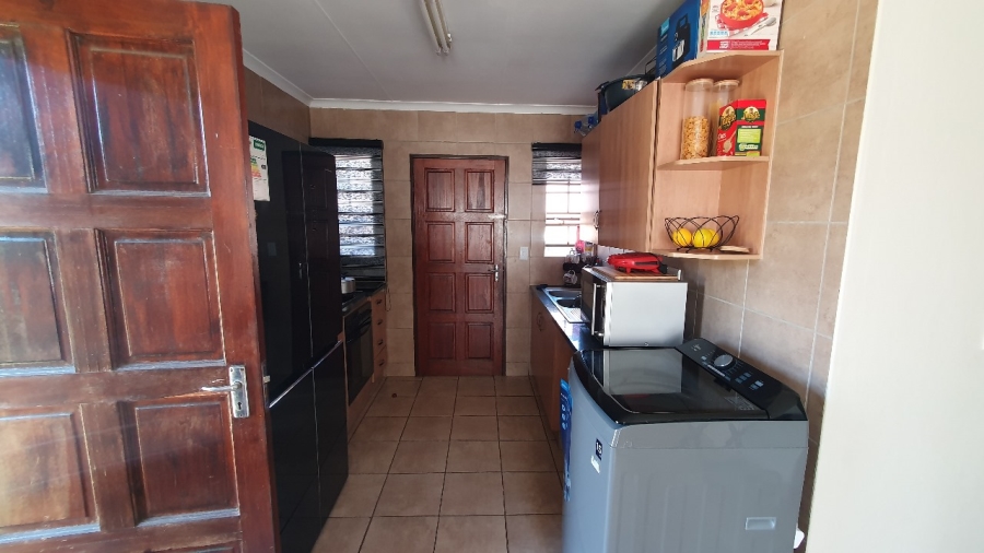 3 Bedroom Property for Sale in Olievenhoutbosch Gauteng