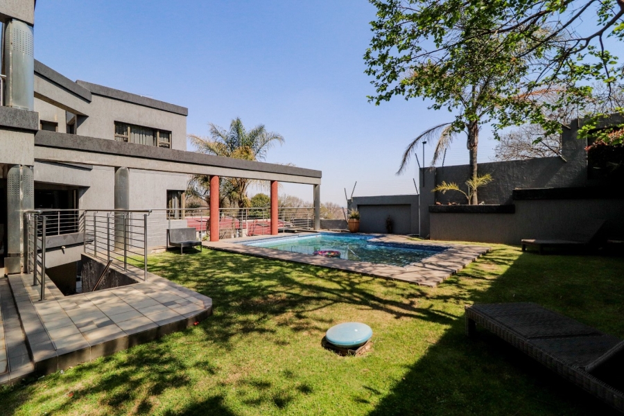 6 Bedroom Property for Sale in Bassonia Estate Gauteng