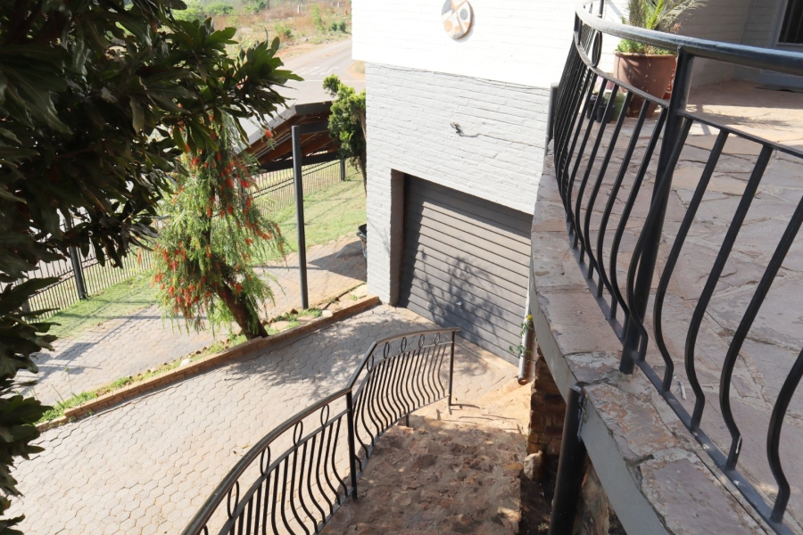 4 Bedroom Property for Sale in Lindhaven Gauteng