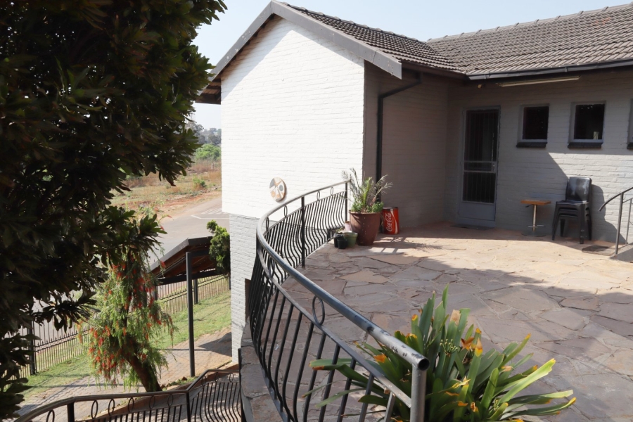 4 Bedroom Property for Sale in Lindhaven Gauteng