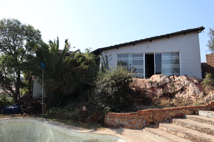 4 Bedroom Property for Sale in Lindhaven Gauteng