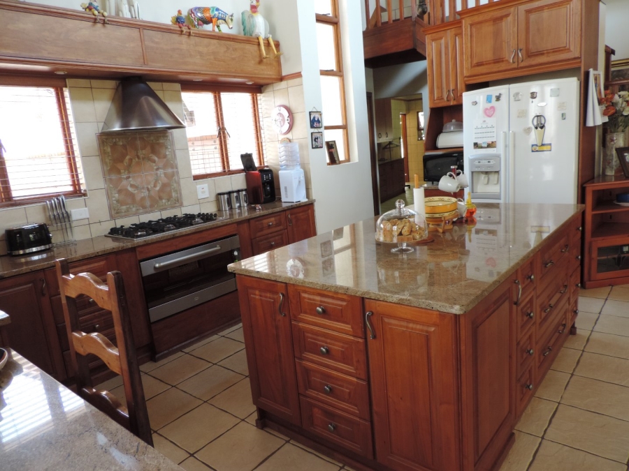 4 Bedroom Property for Sale in Silver Lakes Golf Estate Gauteng