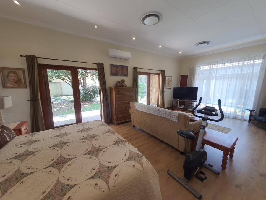 4 Bedroom Property for Sale in Silver Lakes Golf Estate Gauteng