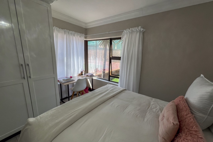 6 Bedroom Property for Sale in Meyersdal Gauteng