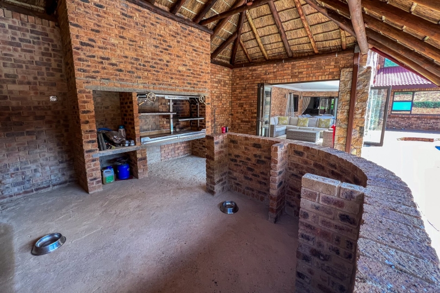 6 Bedroom Property for Sale in Meyersdal Gauteng