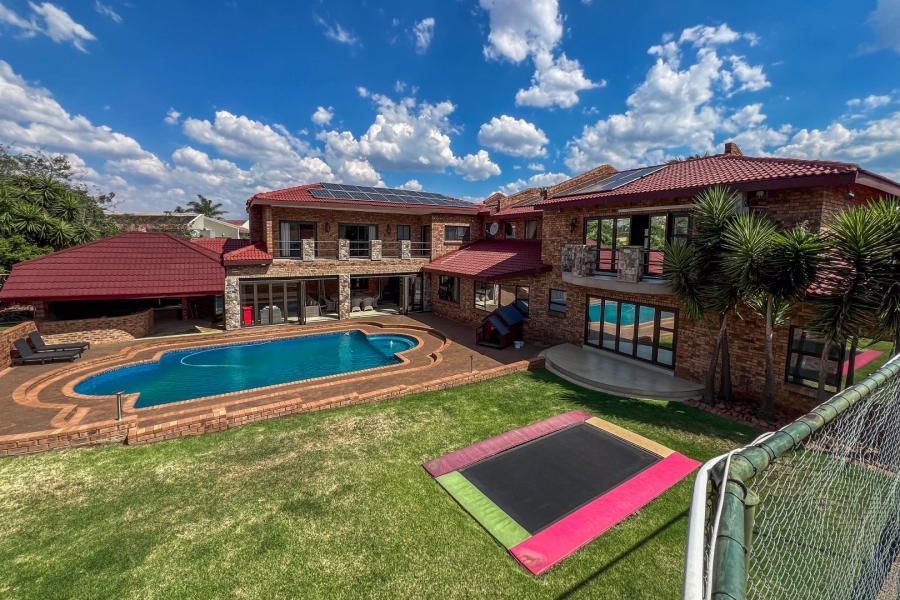 6 Bedroom Property for Sale in Meyersdal Gauteng
