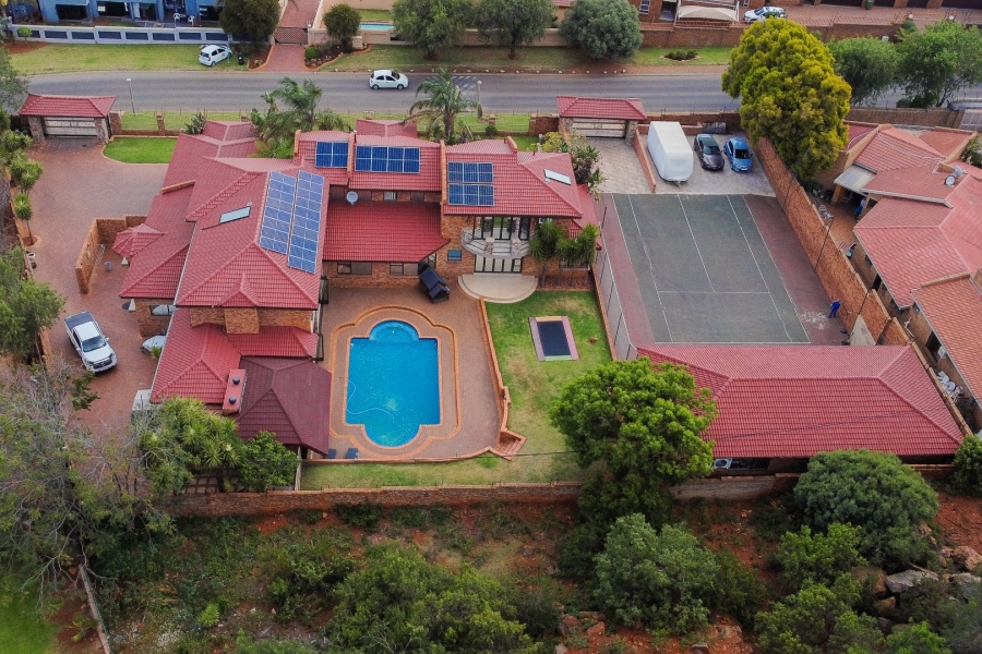 6 Bedroom Property for Sale in Meyersdal Gauteng