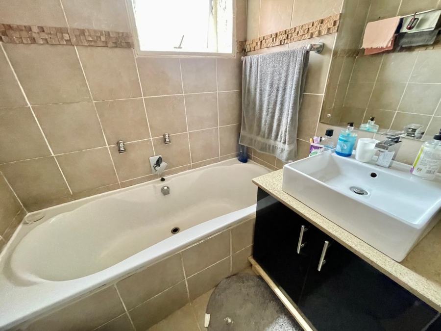 3 Bedroom Property for Sale in Winchester Hills Gauteng