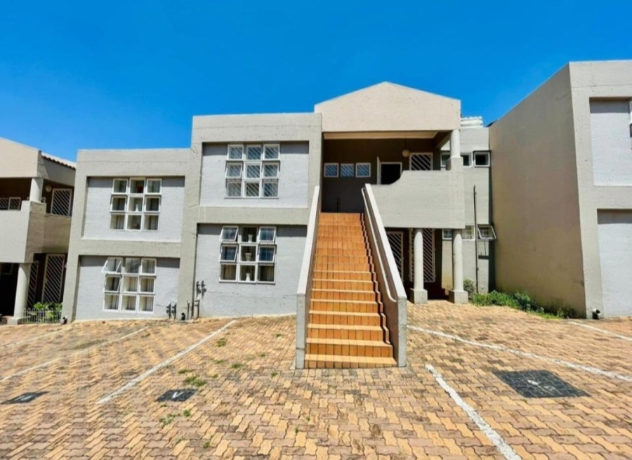 2 Bedroom Property for Sale in Oakdene Gauteng